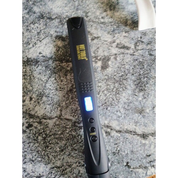 Hot Tools Signature Series 1" Ceramic Flat Iron - Picture 4 of 7